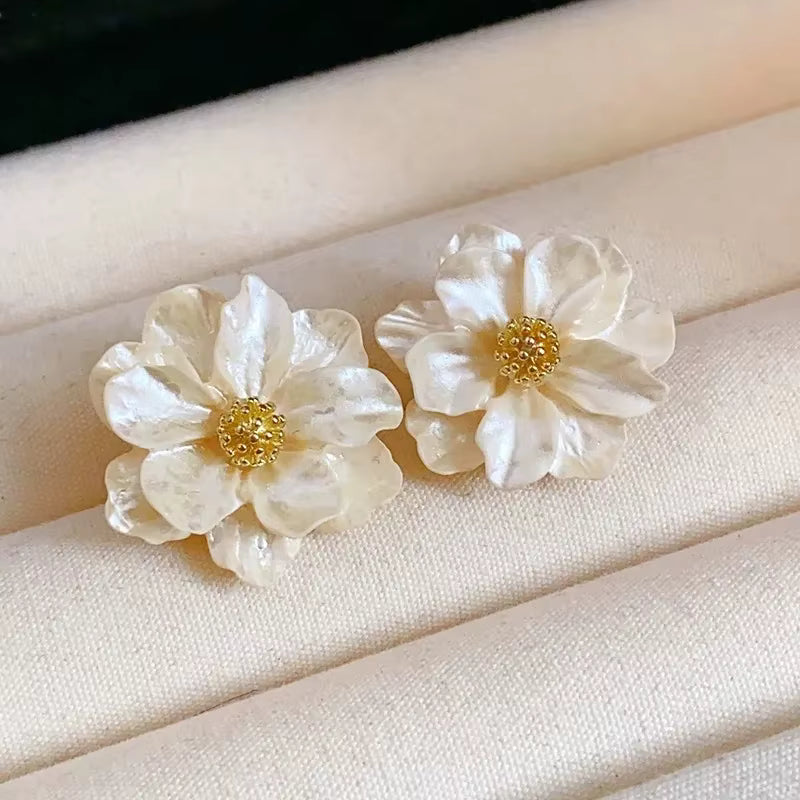 Aretes de Flor Esmaltada Primavera-Verano