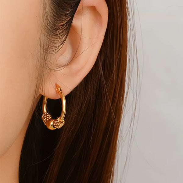 Aretes de Aro Tejido Hueco en Acero Inoxidable