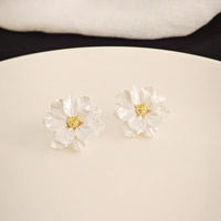 Aretes de Flor Esmaltada Primavera-Verano