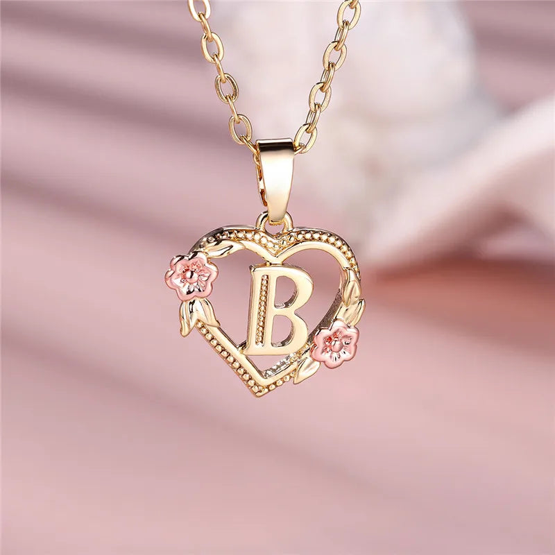 Collar con colgante de flor con letras de la A a la Z